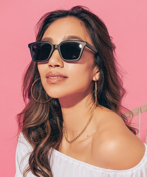 HEREIAM(ヘレイアム)の「【HEREIAM】UVカット/スクエアサングラス(サングラス・レディース・ブラック/チャコール・FREE)」の3枚目の写真