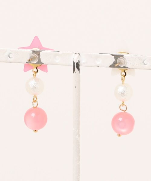 tone(トーン)の「【MUURABBTI】ピンクとホワイトの星ボタンピアス(MA)(ピアス(両耳用)・レディース・ピンク・FREE)」の4枚目の写真