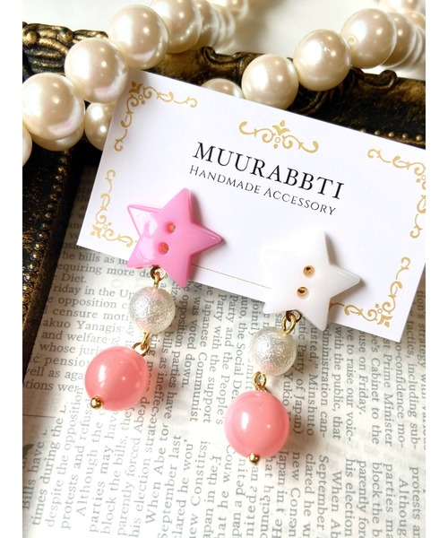 tone(トーン)の「【MUURABBTI】ピンクとホワイトの星ボタンピアス(MA)(ピアス(両耳用)・レディース・ピンク・FREE)」の2枚目の写真