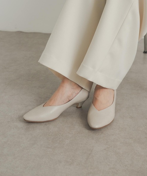 URBAN RESEARCH DOORS（アーバンリサーチドアーズ）の「ソフトヒールパンプス（パンプス・レディース・ベージュ系その他/ブラック・36/37/38）」の3枚目の写真