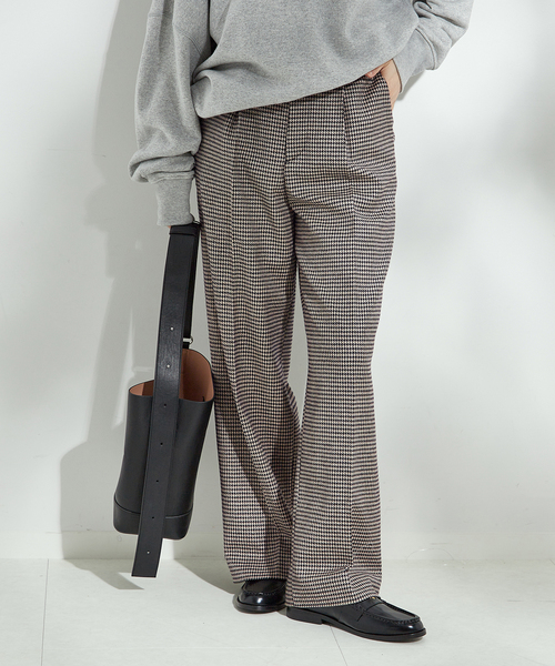 journal standard L'essage（ジャーナルスタンダードレサージュ）の「ガンクラブチェック/ヘリンボン2タックパンツ2（スラックス・レディース・グレー/ブラック系その他・38/36）」の2枚目の写真