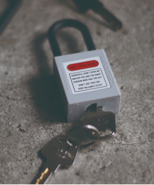 POST GENERAL(ポストジェネラル)の「【POSTPOST GENERAL/ポストジェネラル】NYLON PADLOCK /#P/G 077(その他雑貨・メンズ・ブラック/グレー/オレンジ/ブルー・FREE)」の9枚目の写真