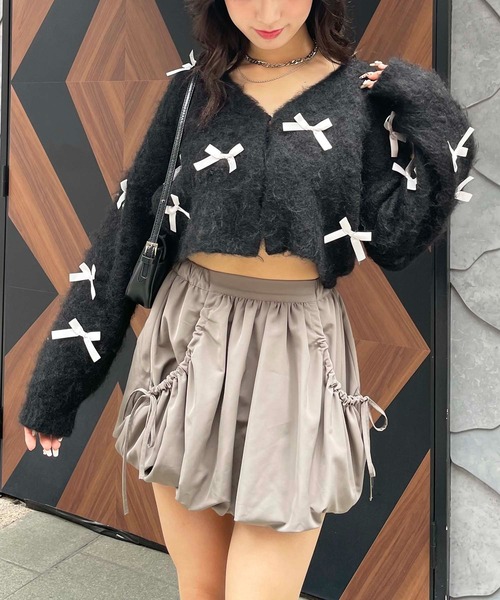 SPIRALGIRL（スパイラルガール）の「サテンリボン2WAYニットカーディガン（カーディガン/ボレロ・レディース・ブラック/レッド/グレー・FREE）」の4枚目の写真