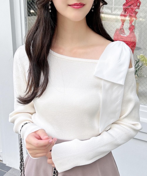 INGNI（イング）の「ワンショル肩リボンニット（ニット/セーター・レディース・グレー系その他/ブラック/オフホワイト/ボルドー・M）」の7枚目の写真