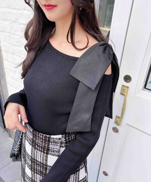 INGNI（イング）の「ワンショル肩リボンニット（ニット/セーター・レディース・グレー系その他/ブラック/オフホワイト/ボルドー・M）」の18枚目の写真