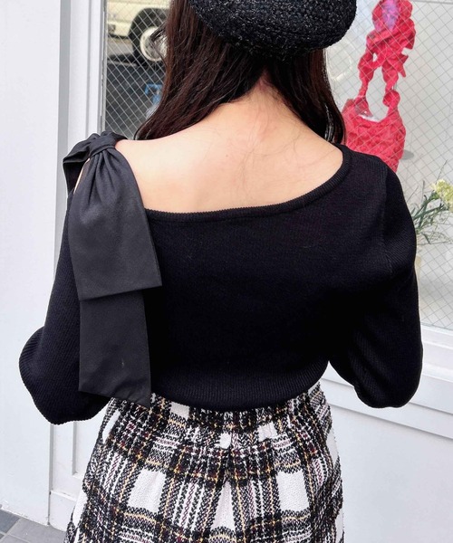 INGNI（イング）の「ワンショル肩リボンニット（ニット/セーター・レディース・グレー系その他/ブラック/オフホワイト/ボルドー・M）」の20枚目の写真