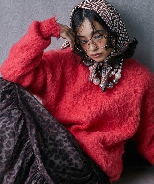 GEVS.（ジェイヴィス）の「シャギークルーネックニットプルオーバー ＜大きいサイズ有＞GEVS.（ニット/セーター・レディース・ピンク/ブルー/アイボリー/チャコール・LL/3L/4L/5L/M/L）」の5枚目の写真