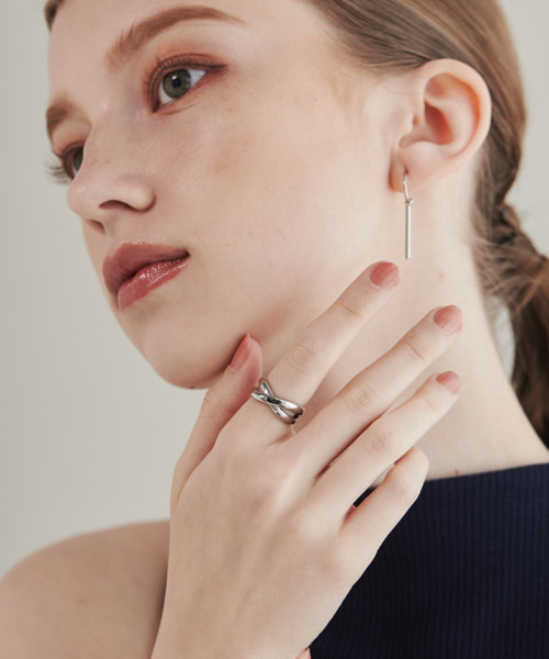 ciite' surgical stainless(シーテサージカルステンレス)の「【 金属アレルギー対応 】 クロスリング サージカルステンレス (リング・レディース・ゴールド/シルバー・9号/11号)」の15枚目の写真