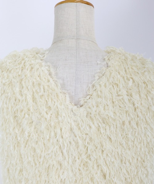 BLUEEAST(ブルーイースト)の「《お気に入り1.2万人突破!/4色展開》フェザーフリンジベスト(ベスト・レディース・アイボリー/ブラック/グレー/ピンク・MEDIUM)」の9枚目の写真