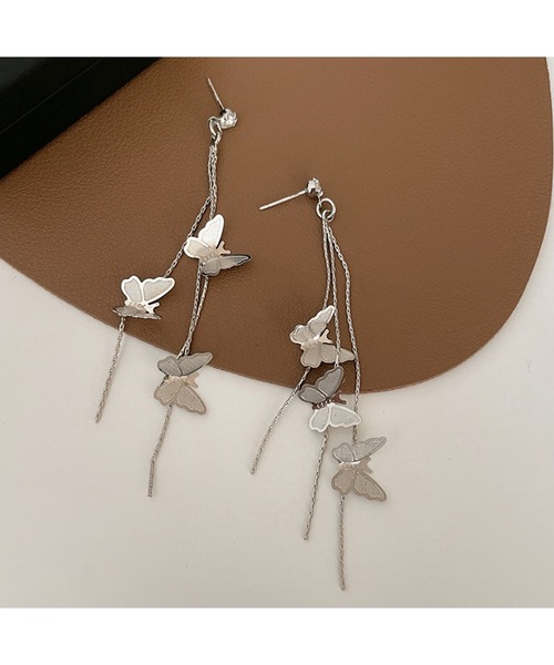 Lace Ladies(レースレディース)の「メニー バタフライ ロング スイング ピアス(ピアス(両耳用)・レディース・ゴールド/シルバー・FREE)」の11枚目の写真