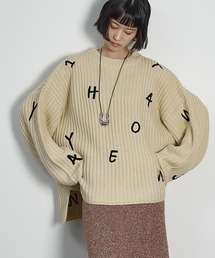 レタリング刺繍ルーズフィットニットプルオーバー