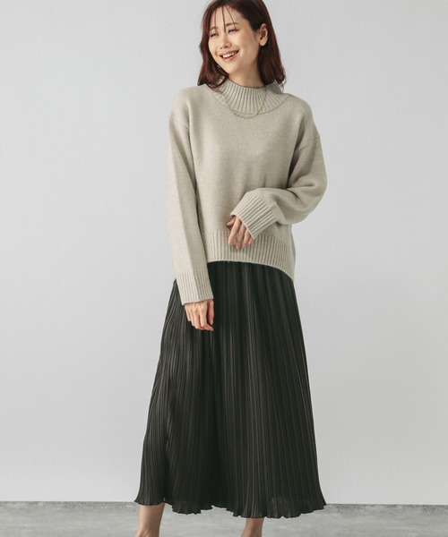 GLOBAL WORK（グローバルワーク）の「フワフワHugmeセットアップ/115407（ワンピース・レディース・ベージュ系1/ブルー系4/ブラック系9/ライトグリーン系3・MEDIUM/LARGE）」の2枚目の写真