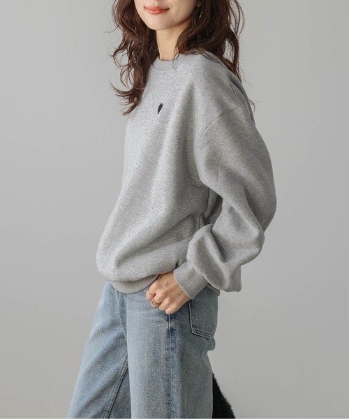 SUGAR BISKET(シュガービスケット)の「裏起毛 ハート刺繍スウェットプルオーバー(スウェット・レディース・グレー/ブラック/ブラウン/ネイビー・フリー)」の13枚目の写真
