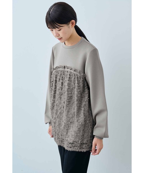 IEDIT（イディット）の「ＩＥＤＩＴ　フリンジジャカードチュールがドッキングした華やかダンボールプルオーバー（その他トップス・レディース・グレー/ブラック・M/L/LL/3L/S/4L）」の6枚目の写真