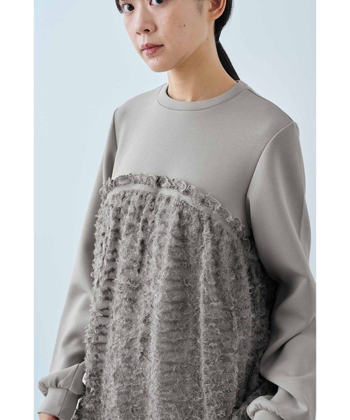 IEDIT（イディット）の「ＩＥＤＩＴ　フリンジジャカードチュールがドッキングした華やかダンボールプルオーバー（その他トップス・レディース・グレー/ブラック・M/L/LL/3L/S/4L）」の7枚目の写真