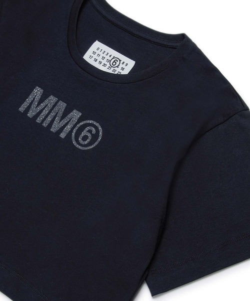 MM6 Maison Margiela（ｴﾑｴﾑｼｯｸｽ ﾒｿﾞﾝ ﾏﾙｼﾞｪﾗ）の「MM6 Maison Margiela(エムエムシックス メゾン マルジェラ)Kids & Junior ブランドロゴ半袖Tシャツカットソー（Tシャツ/カットソー・キッズ・ライトグリーン/ライトグレー/ホワイト/ピンク/ブラック・14Y/16Y/12Y/10Y）」の19枚目の写真