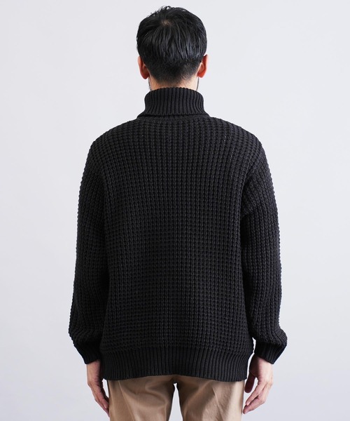 jiggys shop(ジギーズショップ)の「ビッグワッフル編みタートルネックニットセーター(ニット/セーター・メンズ・グレー/ブラック/キャメル/オレンジ・MEDIUM/LARGE/X-LARGE)」の7枚目の写真