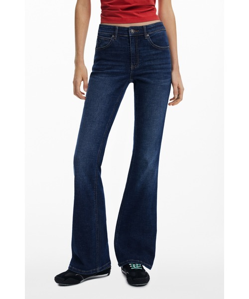 Desigual（デシグアル）の「クラシックフレア デニムパンツ（デニムパンツ・レディース・ブルー・44/42/40/38/36/34）」の6枚目の写真