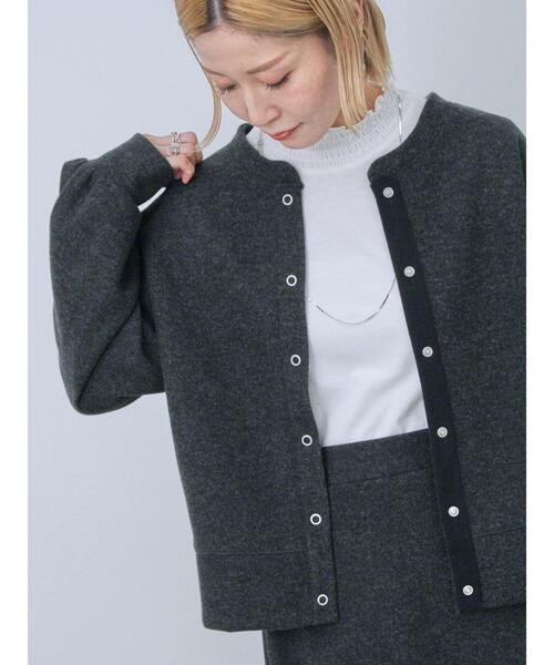 Samansa Mos2 blue（サマンサモスモスブルー）の「シャーリング衿プルオーバー（Tシャツ/カットソー・レディース・グレー/オフホワイト/ブラック・F）」の8枚目の写真