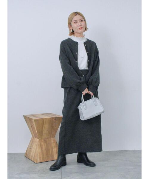 Samansa Mos2 blue（サマンサモスモスブルー）の「シャーリング衿プルオーバー（Tシャツ/カットソー・レディース・グレー/オフホワイト/ブラック・F）」の12枚目の写真