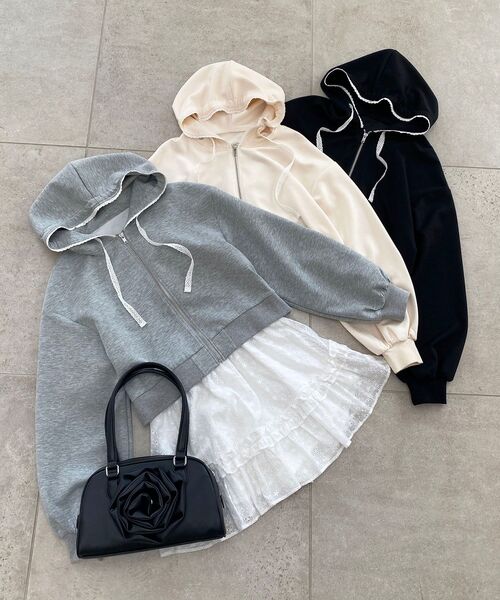 MAJESTIC LEGON(マジェスティックレゴン)の「フードレースジップパーカー(パーカー・レディース・グレー/ブラック/アイボリー・MEDIUM)」の3枚目の写真