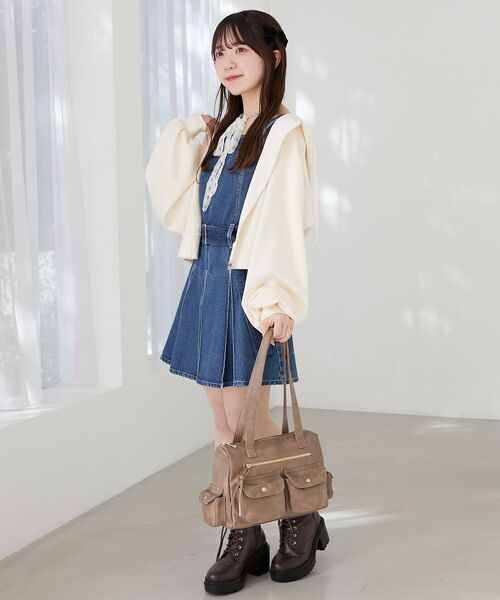 MAJESTIC LEGON(マジェスティックレゴン)の「フードレースジップパーカー(パーカー・レディース・グレー/ブラック/アイボリー・MEDIUM)」の4枚目の写真