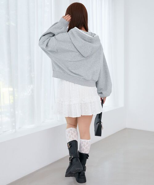 MAJESTIC LEGON(マジェスティックレゴン)の「フードレースジップパーカー(パーカー・レディース・グレー/ブラック/アイボリー・MEDIUM)」の13枚目の写真