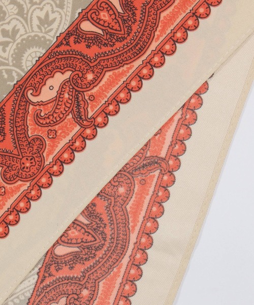 BAYFLOW(ベイフロー)の「90×90 ペイズリースカーフ(バンダナ/スカーフ・レディース・アイボリー/レッド・FREE)」の4枚目の写真