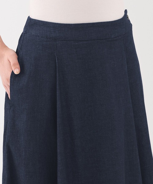 無印良品（ムジルシリョウヒン）の「婦人　ストレッチライトオンスデニムフレアスカート（デニムスカート・レディース・ダークネイビー・XL/L/M/S）」の11枚目の写真