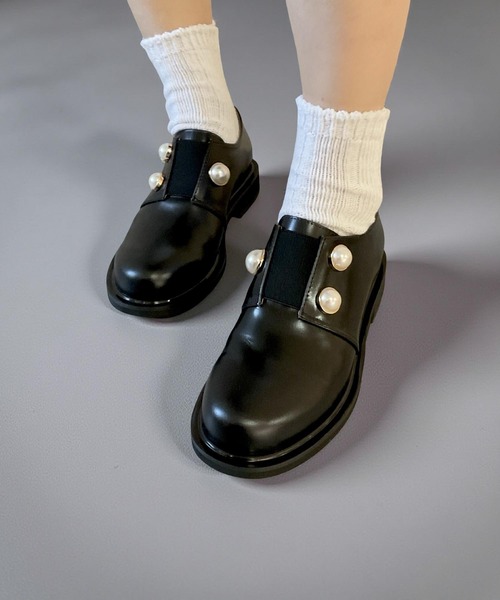 2.7cmヒール/フロントゴム】パールデザイン ローファー ALL BLACK
