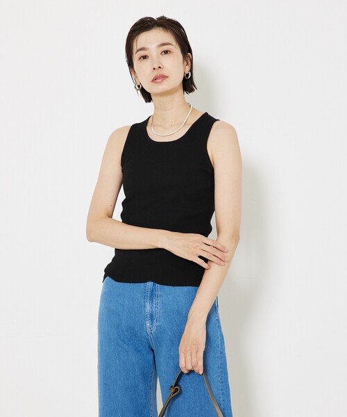 qualite（カリテ）の「クルーネックノースリーブニット/ノースリーブトップス（タンクトップ・レディース・ブラック/オフホワイト・フリー）」の3枚目の写真