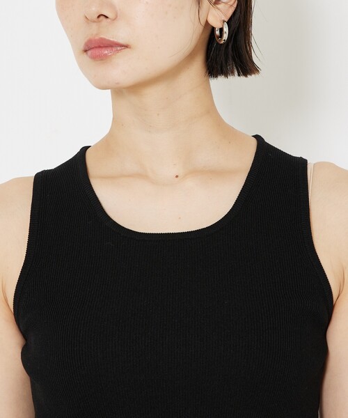 qualite（カリテ）の「クルーネックノースリーブニット/ノースリーブトップス（タンクトップ・レディース・ブラック/オフホワイト・フリー）」の7枚目の写真