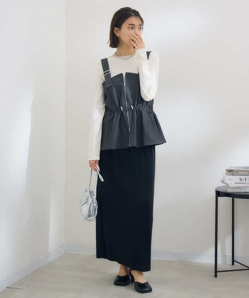 KATHARINE ROSS（キャサリンロス）の「【KATHARINE ROSS】WZIPペプラムベスト（ベスト・レディース・ブラック/ネイビー・MEDIUM）」の4枚目の写真