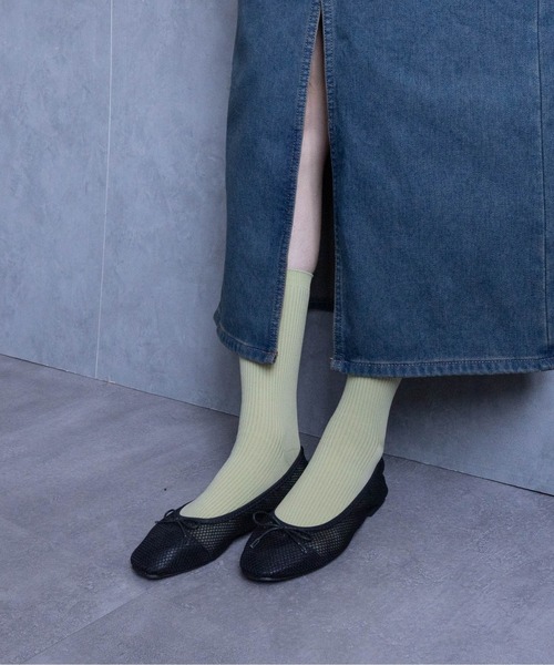 Fabby fabby（ファビィーファビィー）の「フラットメッシュリボンシューズ（その他シューズ・レディース・オフホワイト/ブラック・LARGE/MEDIUM/SMALL）」の7枚目の写真