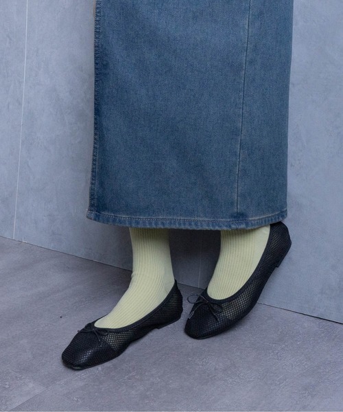 Fabby fabby（ファビィーファビィー）の「フラットメッシュリボンシューズ（その他シューズ・レディース・オフホワイト/ブラック・LARGE/MEDIUM/SMALL）」の9枚目の写真