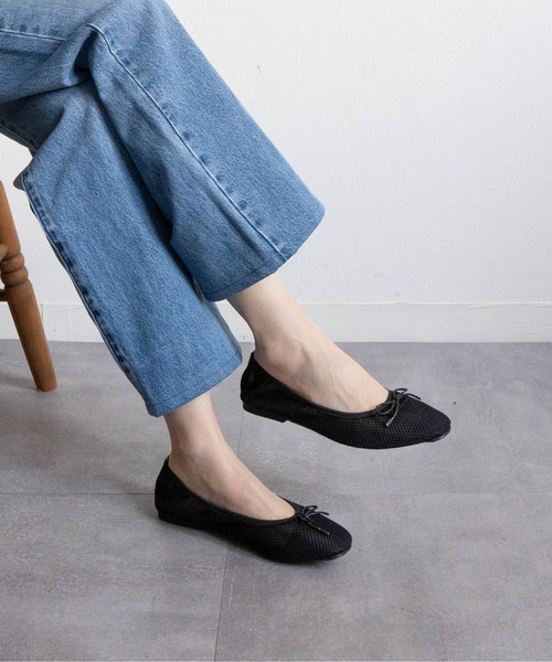 Fabby fabby（ファビィーファビィー）の「フラットメッシュリボンシューズ（その他シューズ・レディース・オフホワイト/ブラック・LARGE/MEDIUM/SMALL）」の11枚目の写真