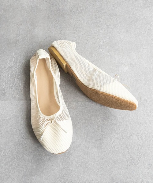 Fabby fabby（ファビィーファビィー）の「フラットメッシュリボンシューズ（その他シューズ・レディース・オフホワイト/ブラック・LARGE/MEDIUM/SMALL）」の3枚目の写真