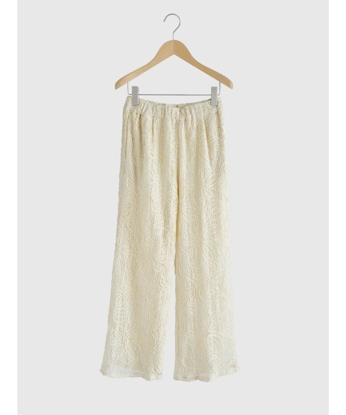 FIKA.(フィーカ)の「Flower embroidery wide pants(その他パンツ・レディース・モカ/オフホワイト・MEDIUM)」の9枚目の写真
