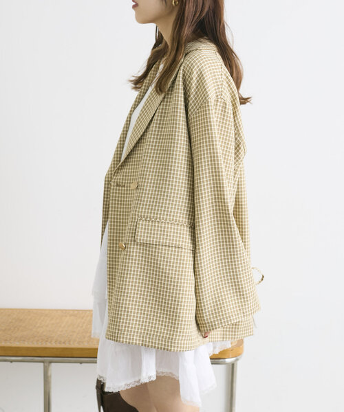 w closet(ダブルクローゼット)の「袖リボンBIGテーラードジャケット(テーラードジャケット・レディース・グレー/ベージュ/ネイビー・FREE)」の18枚目の写真