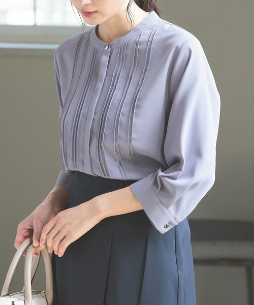 Honeys(ハニーズ)の「7分袖ピンタックブラウス(シャツ/ブラウス・レディース・グリーン/ホワイト/ライトグレー/ネイビー/オレンジ系その他/ラベンダー/イエロー系その他・3L/L/LL/M/S)」の5枚目の写真