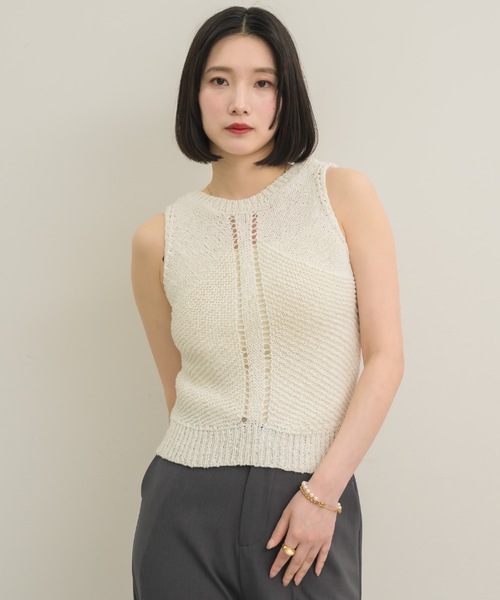 NEUNA（ヌナ）の「2wayスラブニットトップス（タンクトップ・レディース・オフホワイト/ブラウン/ベージュ・FREE）」の2枚目の写真