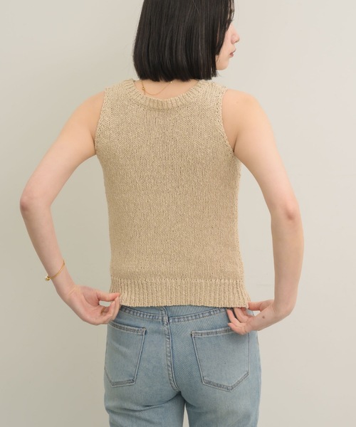 NEUNA（ヌナ）の「2wayスラブニットトップス（タンクトップ・レディース・オフホワイト/ブラウン/ベージュ・FREE）」の11枚目の写真