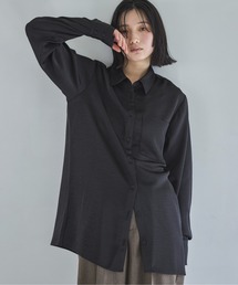 サテンオーバーシャツ