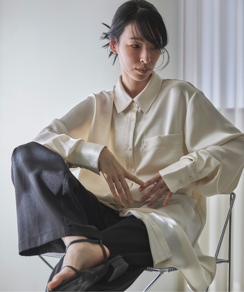 feepur（フェピュール）の「サテンオーバーシャツ（シャツ/ブラウス・レディース・アイボリー/ブラック・MEDIUM）」の10枚目の写真