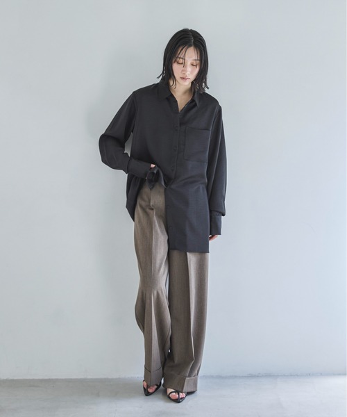 feepur（フェピュール）の「サテンオーバーシャツ（シャツ/ブラウス・レディース・アイボリー/ブラック・MEDIUM）」の13枚目の写真