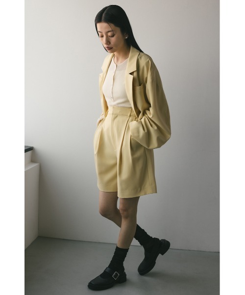 emmi atelier】ewcイージーショートパンツ　シャツ　セット emmi エミ atelier フロントタックワイドデニムパンツ