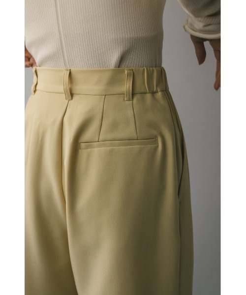 emmi atelier】ewcイージーショートパンツ　シャツ　セット forksy.】カットジョーゼットイージーセミフレアパンツ forksy