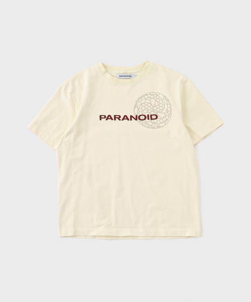 PARANOID(パラノイド)の「【PARANOID / パラノイド】レザー ロゴ パッチ Tシャツ(Tシャツ/カットソー・メンズ・マルーン/ボルドー/ホワイト系その他・LARGE/MEDIUM/SMALL)」の1枚目の写真