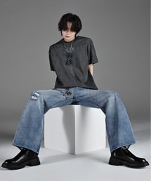 ADRER（アドラー）の「heavy weight graphic / line stone T shirt / ヘビーウェイトグラフィック／ラインストーンTシャツ（Tシャツ/カットソー）」