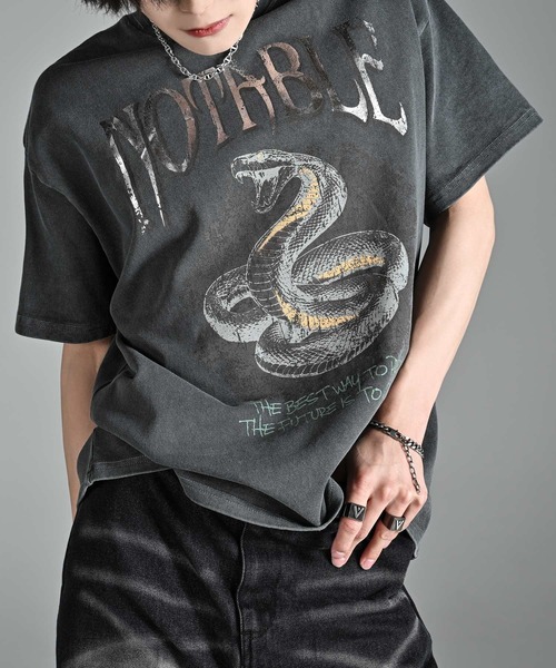 ADRER(アドラー)の「heavy weight graphic / line stone T shirt / ヘビーウェイトグラフィック/ラインストーンTシャツ(Tシャツ/カットソー・メンズ・ホワイト系3/グレー系3/ブラック系4/ホワイト系1/ブラック系3/グレー系4/グレー系5/グレー系1/グレー系2/ブラック系1/ホワイト系2/ブラック系2/ホワイト系4/グレー系6/グレー系8/グレー系7/ホワイト系5/ライトグレー系1/グレー系9・L/M/S/XS)」の22枚目の写真